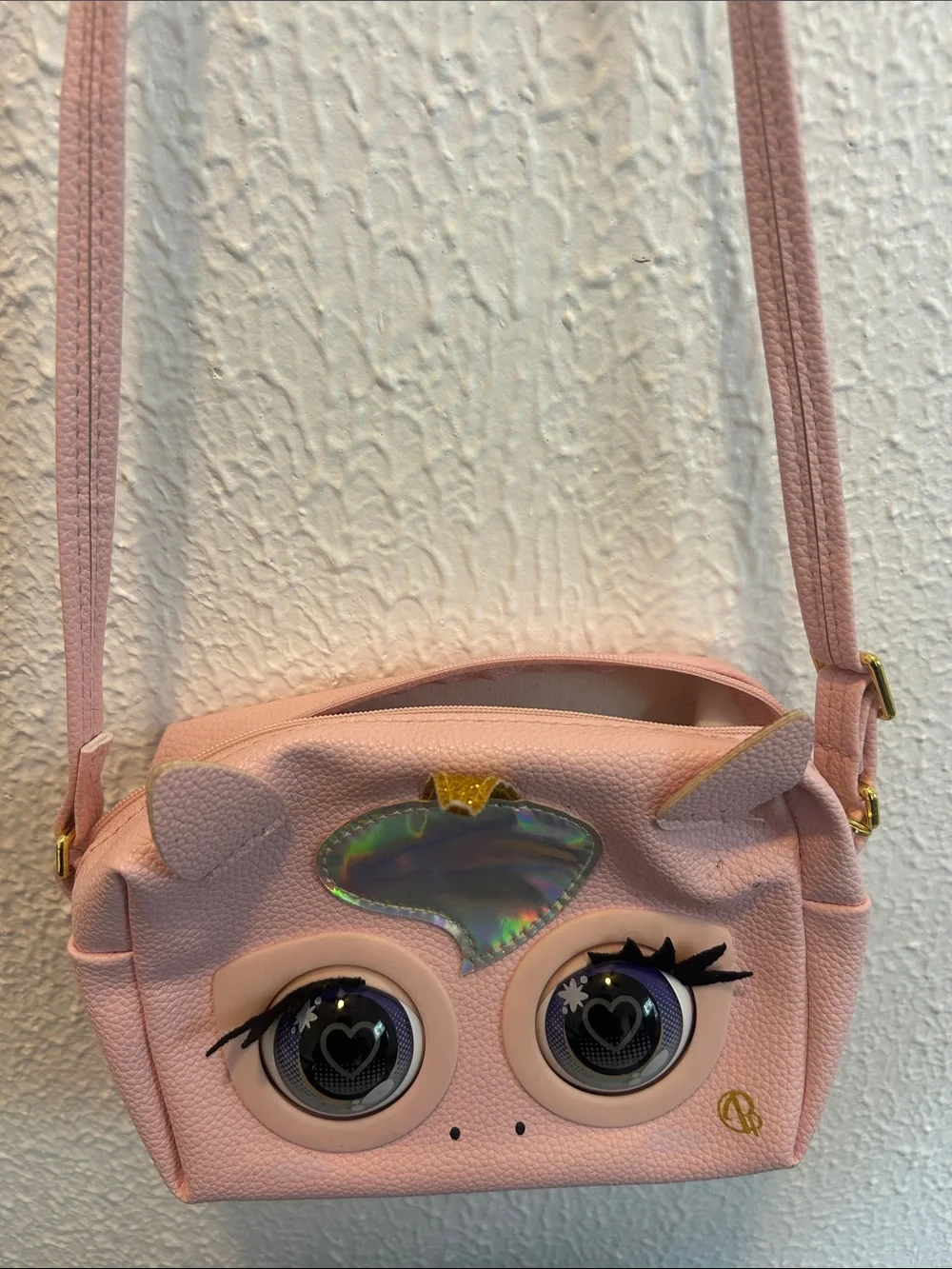Unicorn Novelty Crossbody Bag with 3D Eye Detail eyes balls goes up and down